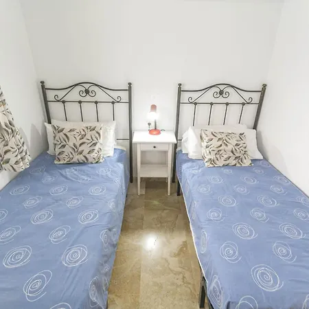 Alba 1b Fuentes De Alba Lägenhet *