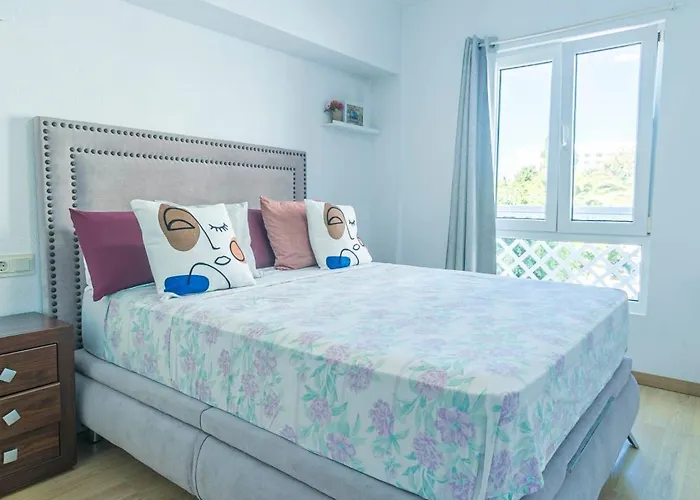 Alba 1b Fuentes De Alba アパート *